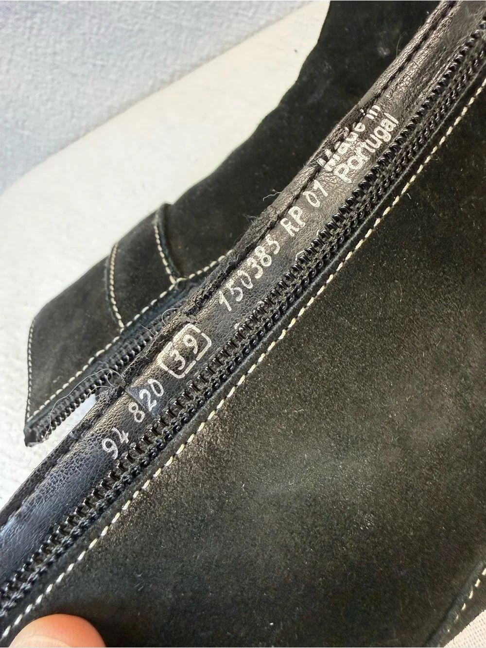 Gabor sleek black